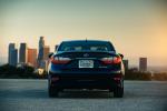 Lexus ES300h 2016 года